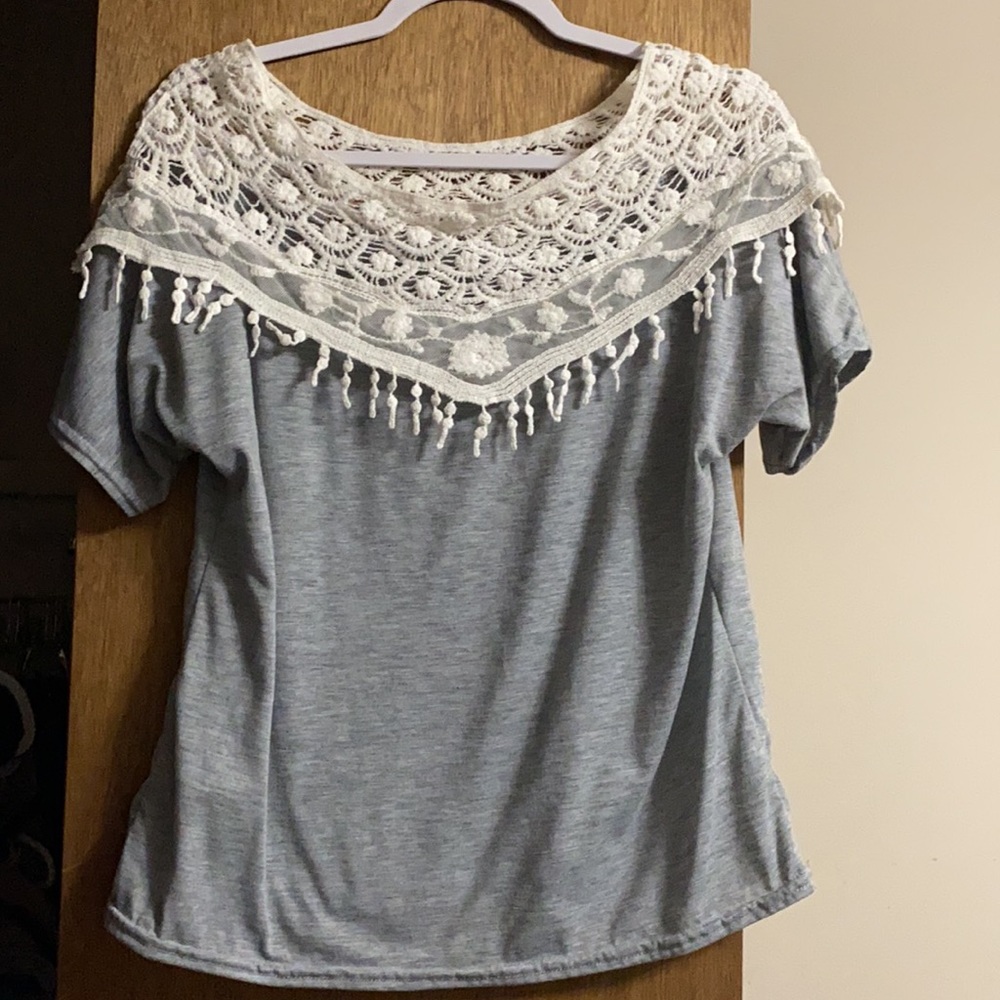 Women’s top - Picture 2 of 2
